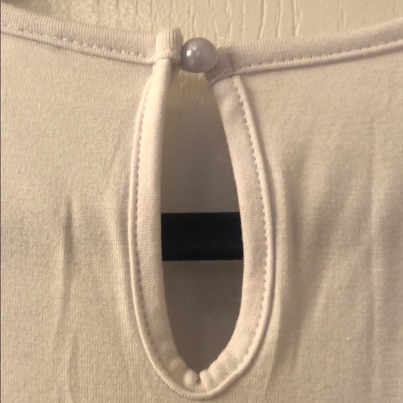 White flowy tank - Picture 6 of 6